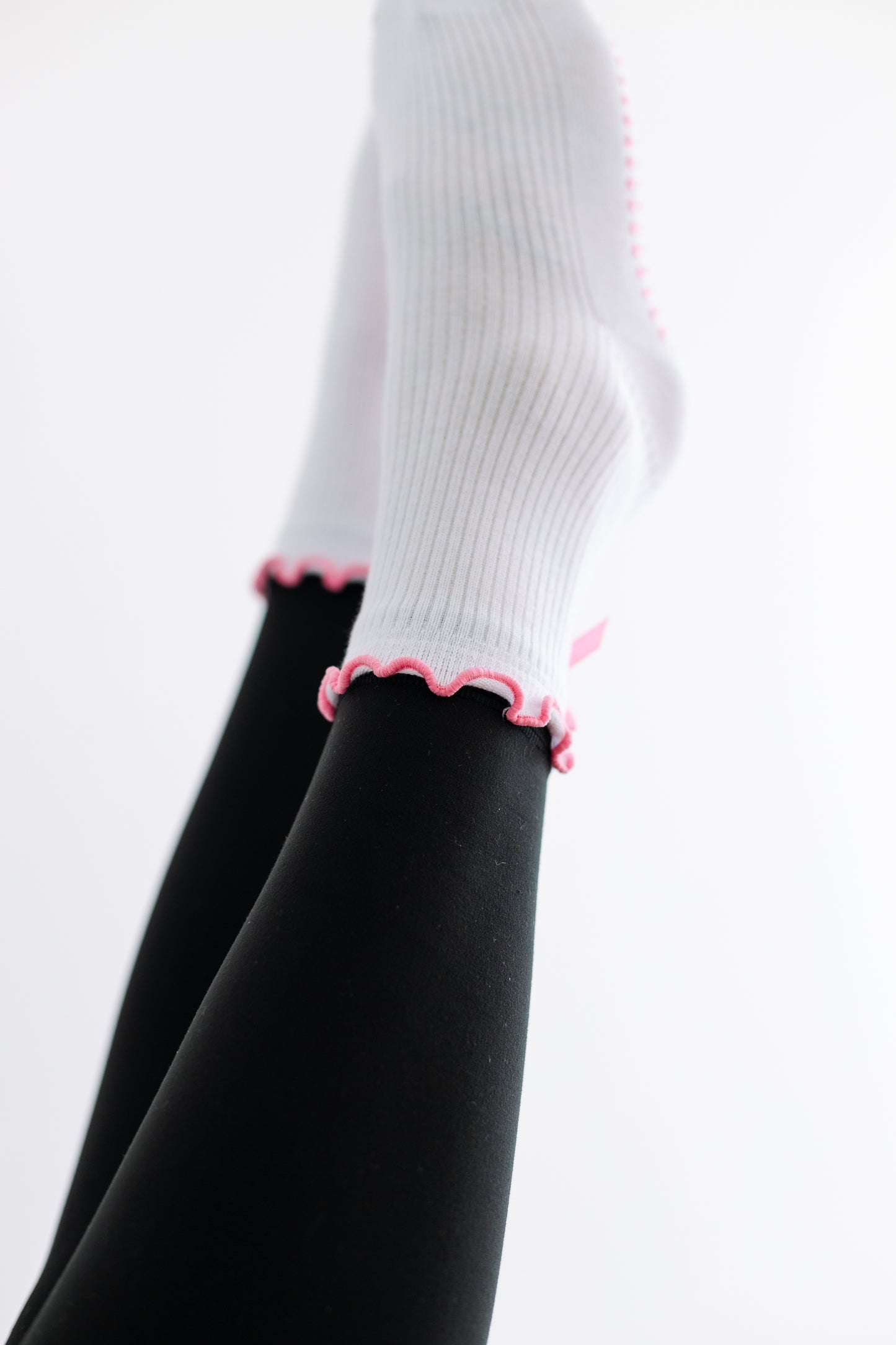 'All Frills' Ribbed Crew Socks - White